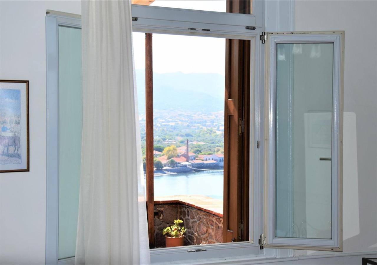 Villa Annie Митимна Екстериор снимка